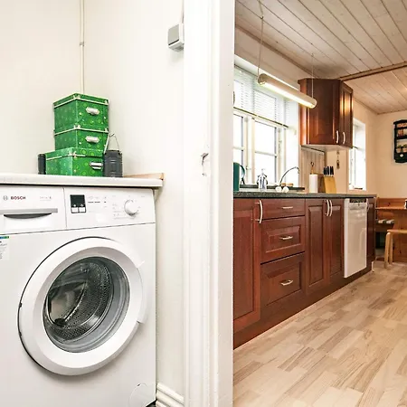 6 Person Holiday Home In Lemvig Vakantiehuis Ferring
